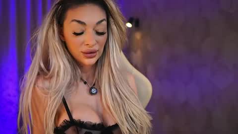 Snapshot of barbaramonn_ chatting on April 21, 2026, 3:50 pm Ana online show from April 21, 2026, 3:50 pm