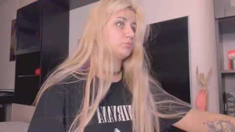 barbarasiren online show from October 29, 2025, 6:31 pm