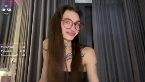 Snapshot of barbie_bi chatting on December 18, 2024, 1:02 pm My name is Molly. Please say hello I like talking to you. If you have any wishes or obscene desires please use the tip menu online show from December 18, 2024, 1:02 pm