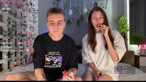 Snapshot of barbie_bi chatting on February 18, 2025, 12:49 pm My name is Molly. Please say hello I like talking to you. If you have any wishes or obscene desires please use the tip menu online show from February 18, 2025, 12:49 pm