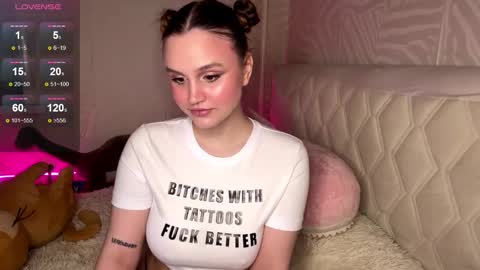 Rina online show from February 19, 2026, 8:05 pm