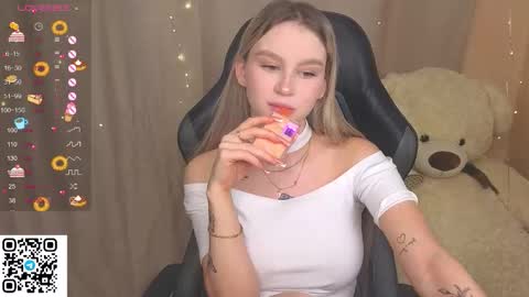 Eva online show from November 5, 2025, 4:18 pm