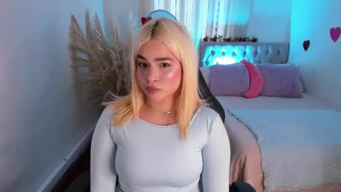 barbiehannab online show from February 20, 2026, 7:25 pm