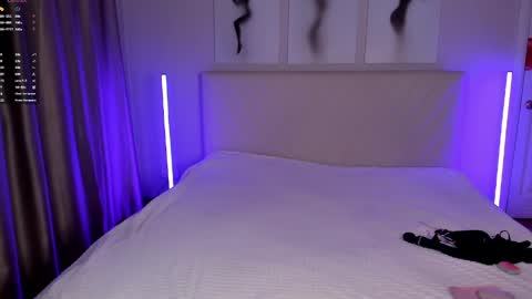  Emma online show from March 29, 2026, 8:42 pm