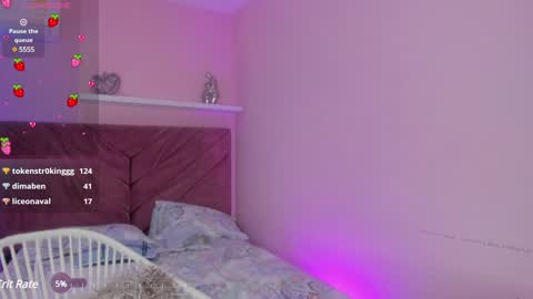 Luna online show from February 4, 2025, 6:49 pm