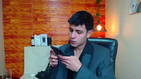 Bastian online show from January 7, 2025, 10:08 pm