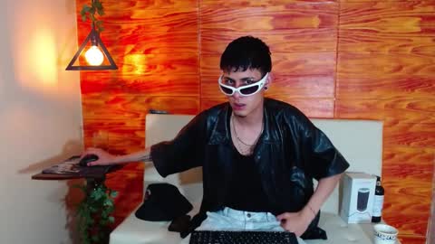 Bastian online show from March 11, 2025, 2:43 am