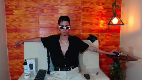 Bastian online show from March 12, 2025, 3:02 am