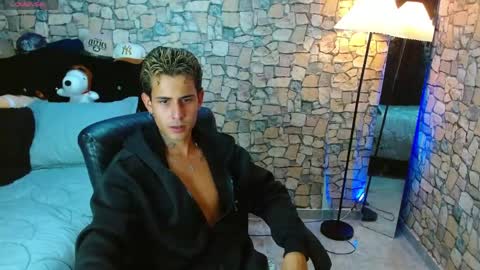 Bastian online show from April 18, 2026, 8:42 pm