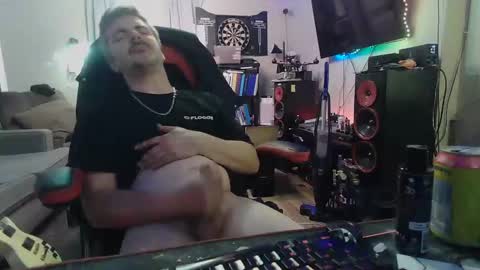 Snapshot of baterboy8687 chatting on October 30, 2025, 10:16 am baterboy8687 online show from October 30, 2025, 10:16 am