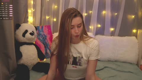 Snapshot of batewithkate chatting on December 16, 2024, 9:41 pm Katrin online show from December 16, 2024, 9:41 pm