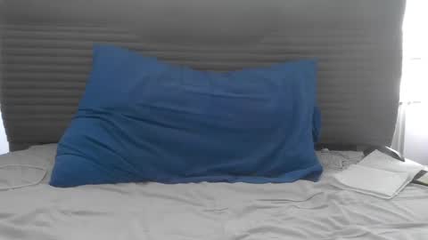 bathoneacock online show from November 24, 2025, 7:41 am