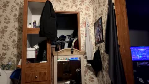 battlewolfxx online show from December 29, 2024, 4:38 am