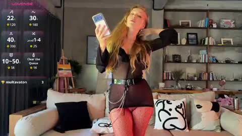 Snapshot of battyredhair chatting on July 17, 2026, 1:34 am Battyredhair online show from July 17, 2026, 1:34 am