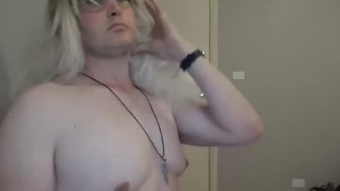 BjBambi online show from January 28, 2025, 6:39 pm