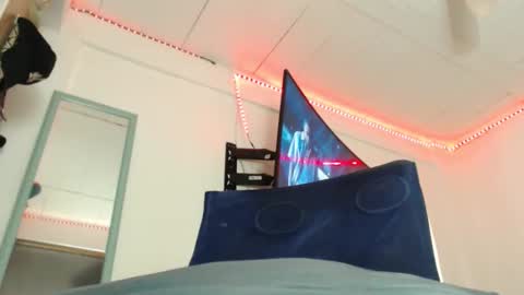  deivid  online show from February 11, 2025, 8:10 pm