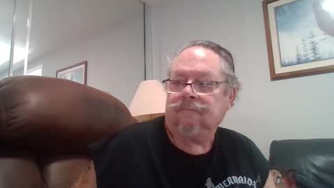 Snapshot of bbb1952 chatting on January 8, 2026, 6:32 pm Single Grandpa in Florida. Love to C2C and have Fun Privately online show from January 8, 2026, 6:32 pm