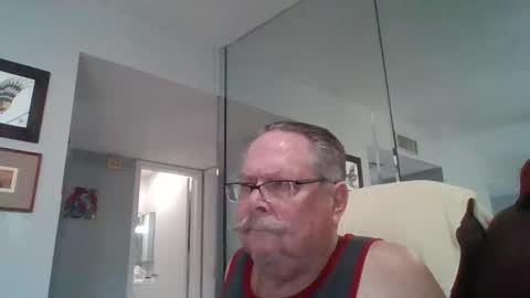 Snapshot of bbb1952 chatting on February 11, 2026, 8:36 pm Single Grandpa in Florida. Love to C2C and have Fun Privately online show from February 11, 2026, 8:36 pm