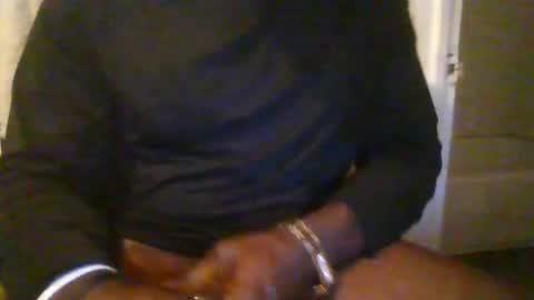 Snapshot of bbc_919 chatting on December 17, 2025, 12:22 pm Papi Chulo online show from December 17, 2025, 12:22 pm