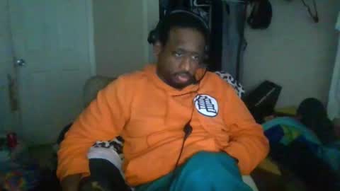 rocker n queen online show from December 5, 2024, 6:00 pm