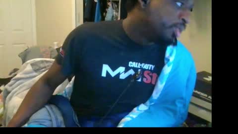 rocker n queen online show from December 31, 2024, 3:53 pm