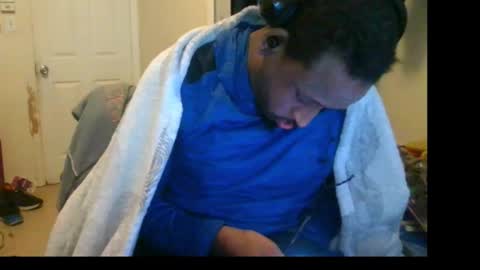 rocker n queen online show from January 9, 2025, 7:08 pm