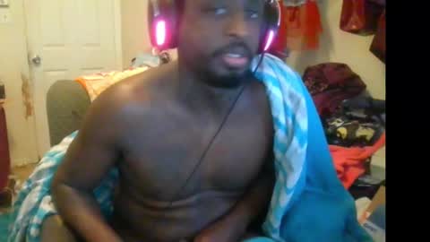 rocker n queen online show from September 17, 2025, 7:37 pm