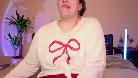 Snapshot of bbw_goddes chatting on February 22, 2026, 9:57 pm Love online show from February 22, 2026, 9:57 pm