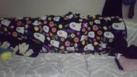 pixie online show from October 13, 2025, 3:06 am