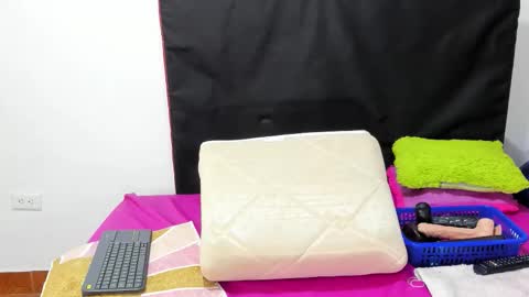 Salome online show from November 22, 2025, 2:16 pm