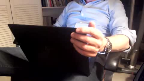 bd online show from November 10, 2025, 7:57 pm