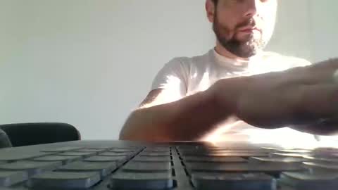 Snapshot of bdemwi2588 chatting on February 1, 2025, 9:00 am bdemwi2588 online show from February 1, 2025, 9:00 am