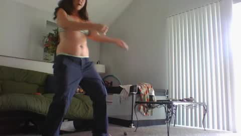 bdsmcutiepue online show from April 13, 2026, 9:09 pm