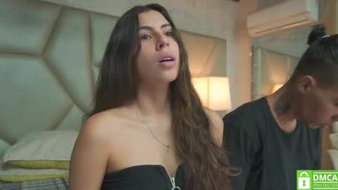 Helena  Evan online show from February 5, 2026, 11:59 am