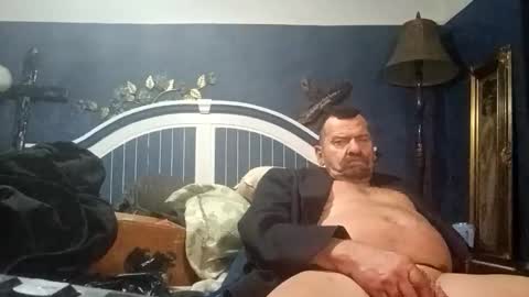 Snapshot of beaatoffbob chatting on January 14, 2026, 9:48 am beaatoffbob online show from January 14, 2026, 9:48 am