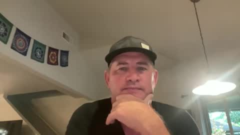 beachdilf online show from November 18, 2025, 8:02 pm