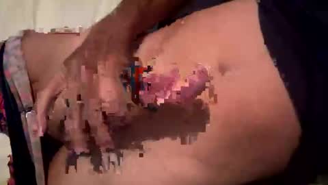 Snapshot of beachguy469 chatting on October 21, 2025, 2:45 am BeachGuy online show from October 21, 2025, 2:45 am