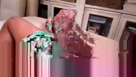 Snapshot of beachguy469 chatting on November 12, 2025, 2:39 pm BeachGuy online show from November 12, 2025, 2:39 pm