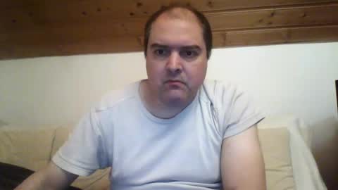 Snapshot of bear037 chatting on December 7, 2024, 11:34 pm bear037 online show from December 7, 2024, 11:34 pm