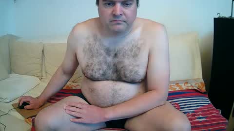 Snapshot of bear037 chatting on April 26, 2026, 5:43 pm bear037 online show from April 26, 2026, 5:43 pm