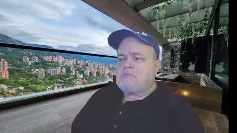 Dookie online show from October 4, 2025, 6:17 pm