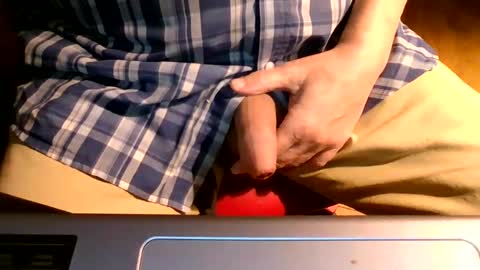 Snapshot of bearacuda555 chatting on December 4, 2024, 10:30 pm Bruno online show from December 4, 2024, 10:30 pm