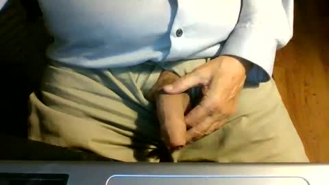 Snapshot of bearacuda555 chatting on October 8, 2025, 9:34 pm Bruno online show from October 8, 2025, 9:34 pm