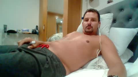 bearboudior online show from June 12, 2026, 12:04 pm