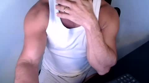 Snapshot of beard_top_guy chatting on July 18, 2026, 11:14 am Beard Guy online show from July 18, 2026, 11:14 am