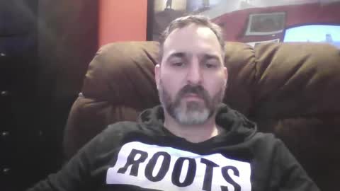 Snapshot of beardedambition chatting on February 6, 2025, 11:58 pm beardedambition online show from February 6, 2025, 11:58 pm