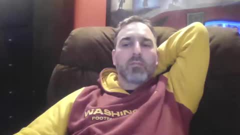 Snapshot of beardedambition chatting on February 10, 2025, 11:02 pm beardedambition online show from February 10, 2025, 11:02 pm