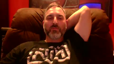 Snapshot of beardedambition chatting on September 24, 2025, 1:09 am beardedambition online show from September 24, 2025, 1:09 am