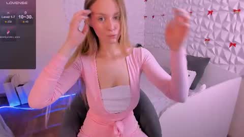 Beatrice online show from July 21, 2026, 10:12 pm