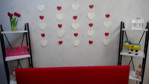 BeatriceFlyy online show from December 4, 2024, 6:11 am